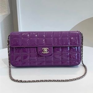 $2150 on site ! Chanel Vintage East West Chocolate Bar Shoulder Bag  Purple